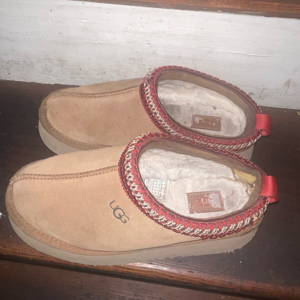 UGG Tan Slippers with Red Accents